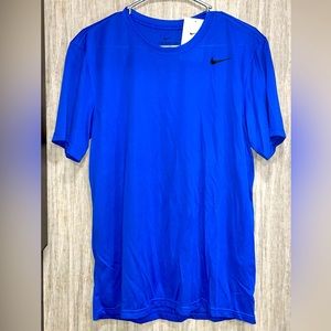 NWT Blue Medium The Nike Tee Dri Fit  Short Sleeve Shirt